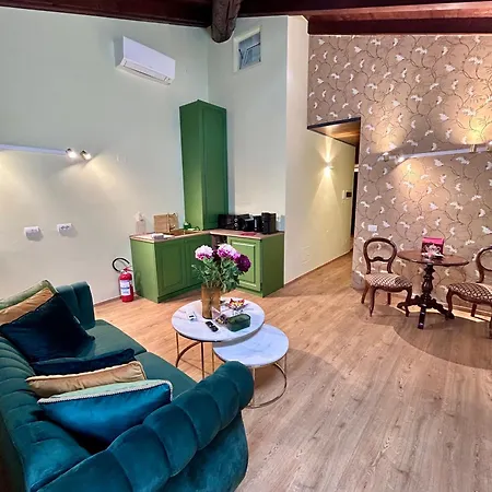 Da Pardis Via Broseta بيت ضيافة 3*